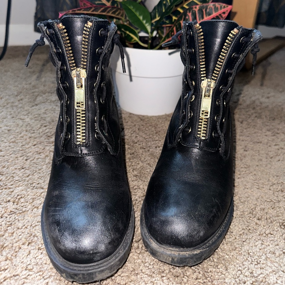 steve madden zipplin black leather boot